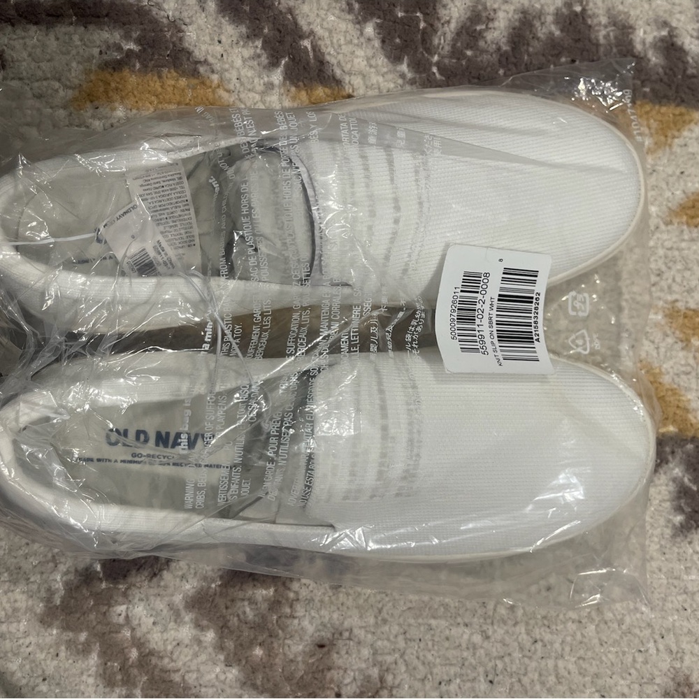 Old Navy White Women's Slip Ons